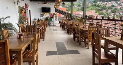 Hotel Balcon Tamesino