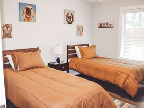 3 bedrooms, iron/ironing board, WiFi, bed sheets - Timber Bay Lake House (Burnet)