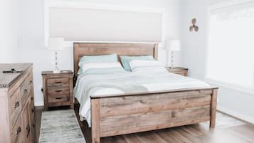 3 chambres, fer et planche à repasser, Wi-Fi, draps fournis