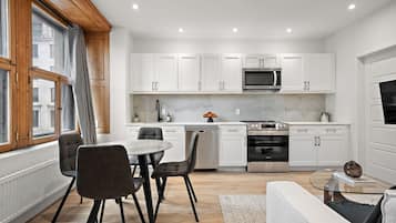 Dishwasher, coffee/tea maker, cookware/dishes/utensils