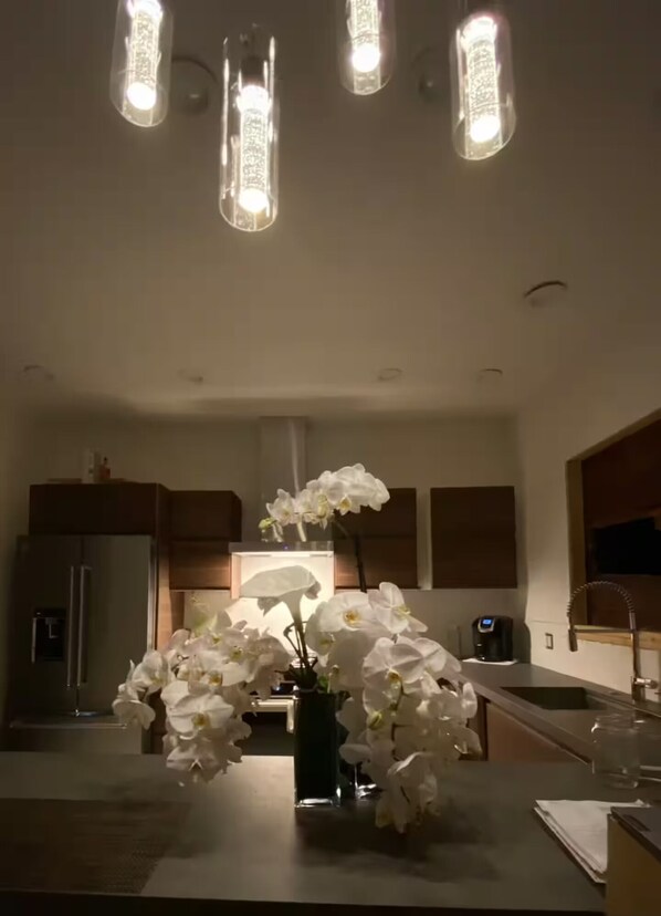 Mikrowelle, Ofen, Herdplatte, Geschirrspüler