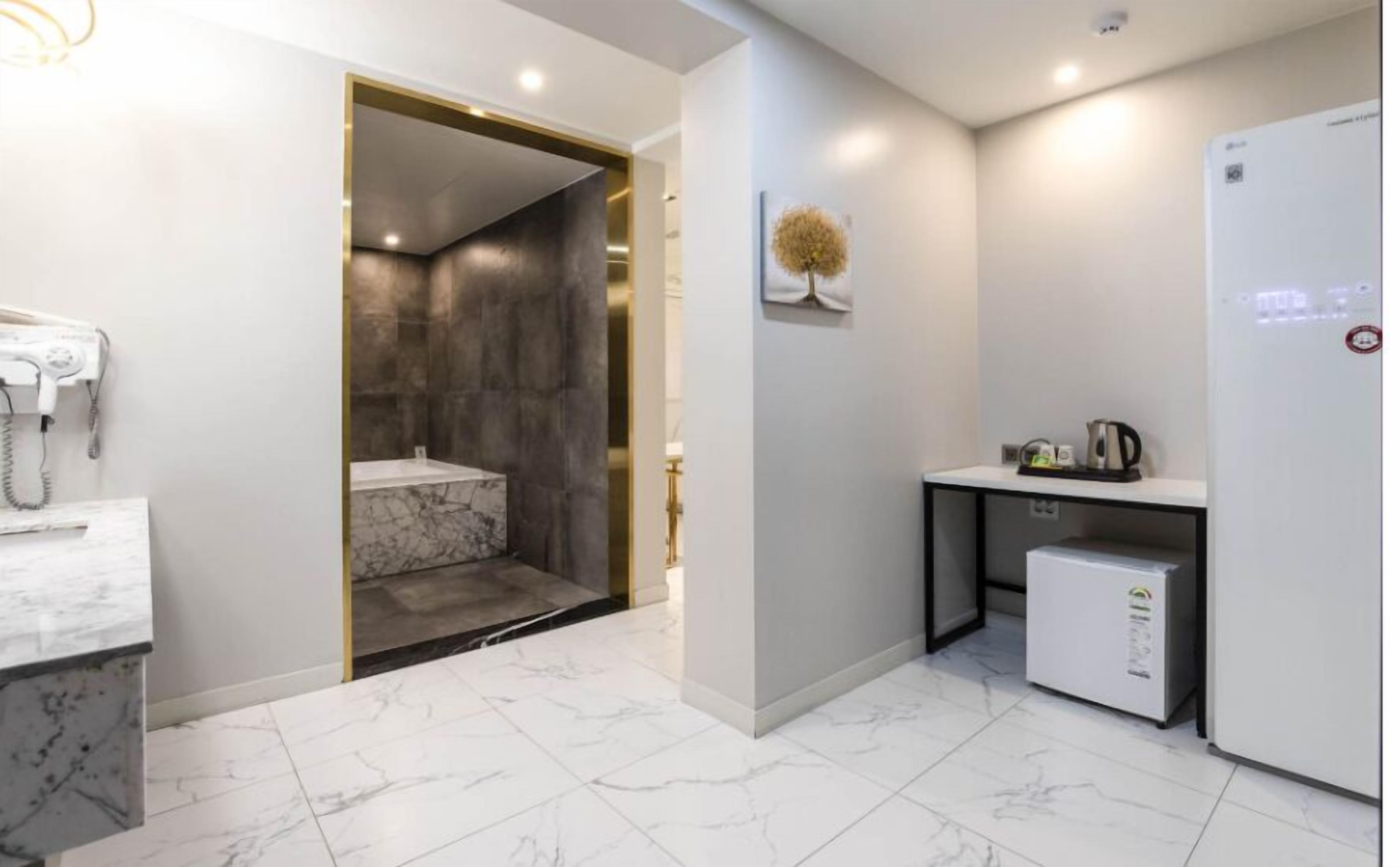 Royal Double Room | Premium bedding, down comforters, memory foam beds