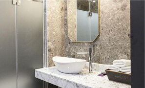 Premium-Doppelzimmer | Badezimmer