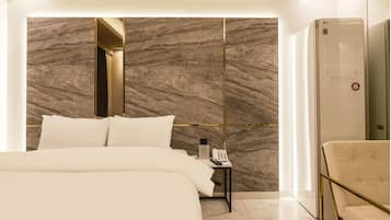 Habitació doble destacada | Roba de llit d'alta qualitat i cobrellits