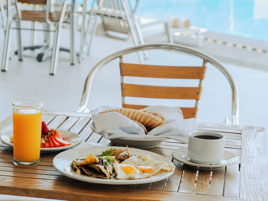 Sarapan Eropah setiap hari (MXN 320 seorang)