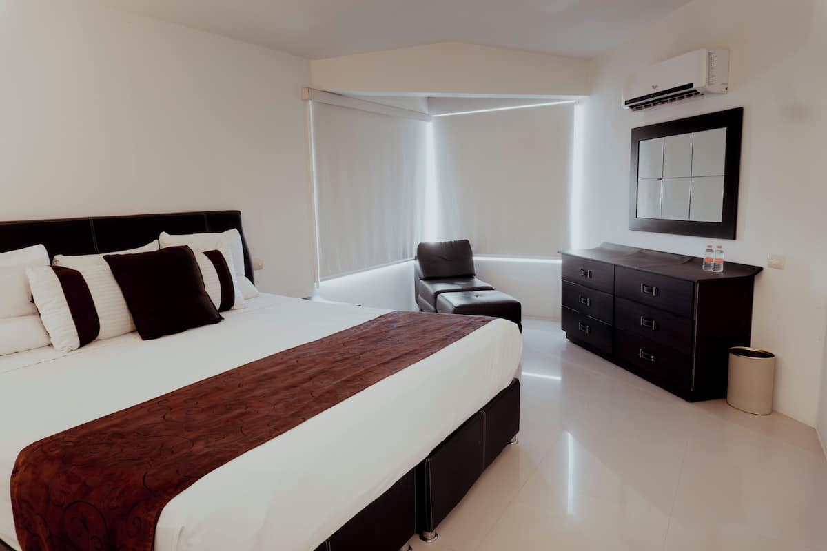 Suite Comfort | Caixa forta a l'habitació, planxa i posts de planxar i wifi gratuïta