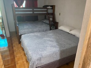 WiFi, bed sheets