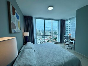 2 chambres, bureau, fer et planche à repasser, Wi-Fi gratuit