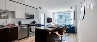 Elegant 1BD Suite, Stunning Views, Free Parking, Gym Access, Pool Included