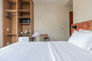 Economy Double Room, City View | In-room dining