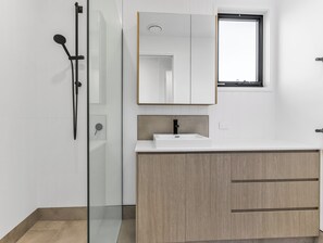 House | Bathroom - Kingy Tidehouse (Kingscliff)