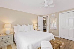 3 bedrooms, iron/ironing board, WiFi, bed sheets - Heron St. Bungalow (Wrightsville Beach)