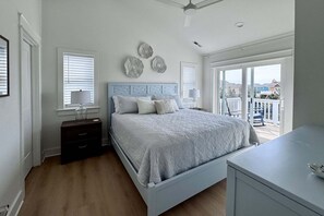 6 間睡房、免費 Wi-Fi、床單