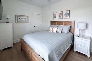 6 bedrooms, free WiFi, bed sheets - 1726 - Beach Sea Sun, a 6-BR, 5.5-BA home in Corolla, perfect for up to 14 guests. (Corolla)