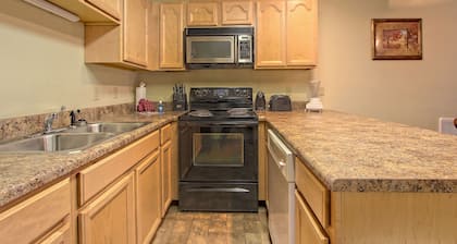 1-Bedroom Condo w/ Fireplace in Sugar Mountain