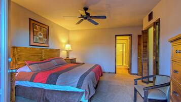 1 quarto, ferros/tábuas de passar roupa, berço de viagem