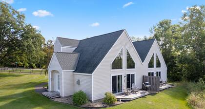 Lakeside Retreat Townhome w/ Golf Views