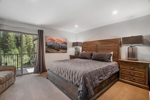 3 bedrooms, iron/ironing board, Internet, bed sheets