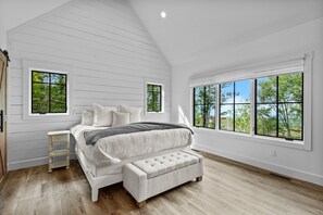 5 Schlafzimmer, Bügeleisen/Bügelbrett, kostenloses WLAN, Bettwäsche