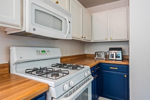 Micro-ondas, fogão, cooktop, lava-louças