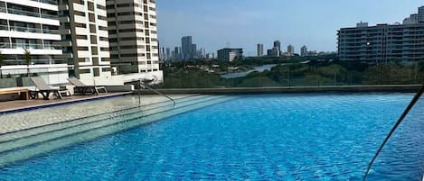 Utomhuspool