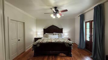 4 chambres, fer et planche Ă repasser, Wi-Fi, draps fournis