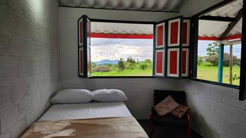 3 bedrooms, internet, bed sheets, wheelchair access