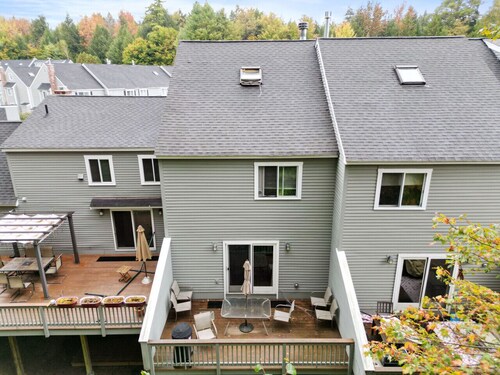 Dog Friendly* Fully AC`d*Offsite Pool & Hot Tub