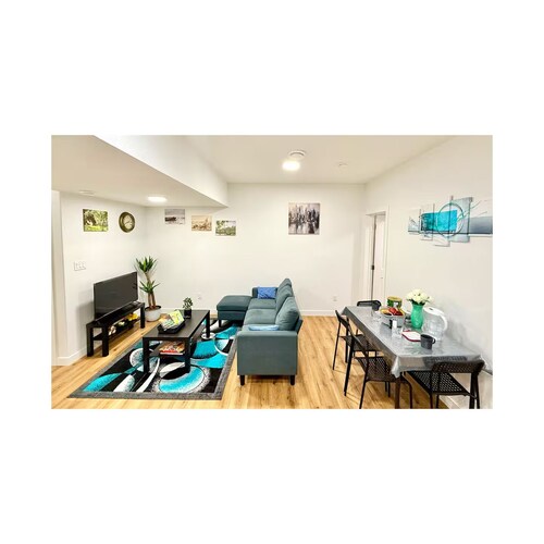 Modern 2-Bedroom Suite in Stillwater NW, Near WEM
