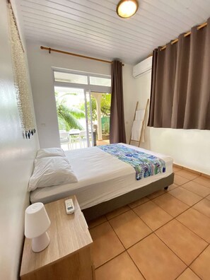 4 bedrooms, internet, bed sheets