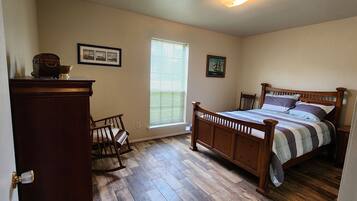 3 Schlafzimmer, Bügeleisen/Bügelbrett, WLAN, Bettwäsche