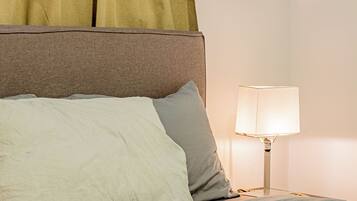 Zimmersafe, Bügeleisen/Bügelbrett, kostenloses WLAN, Bettwäsche