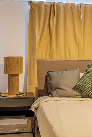 In-room safe, iron/ironing board, free WiFi, bed sheets