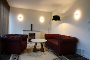 Mobile Home | Living room