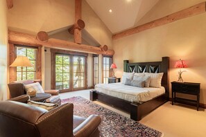 5 Schlafzimmer, Schreibtisch, Bügeleisen/Bügelbrett, kostenloses WLAN