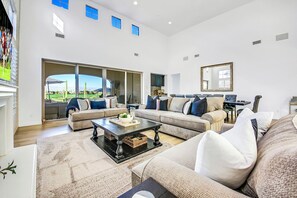 Télévision, cheminée