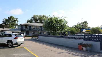 Ngoại thất