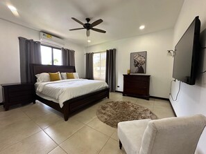 4 bedrooms, in-room safe, iron/ironing board, free WiFi