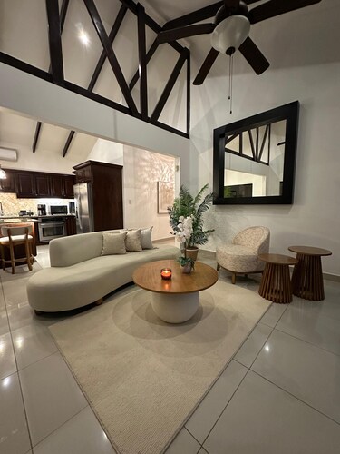 Casa Veranera – Family Retreat with Private Pool, 20 min from Manuel Antonio