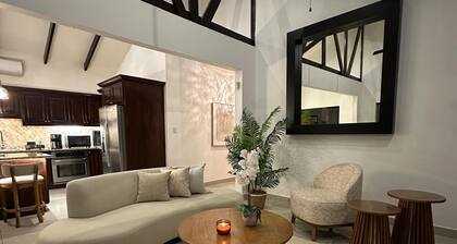 Casa Veranera – Family Retreat with Private Pool, 20 min from Manuel Antonio