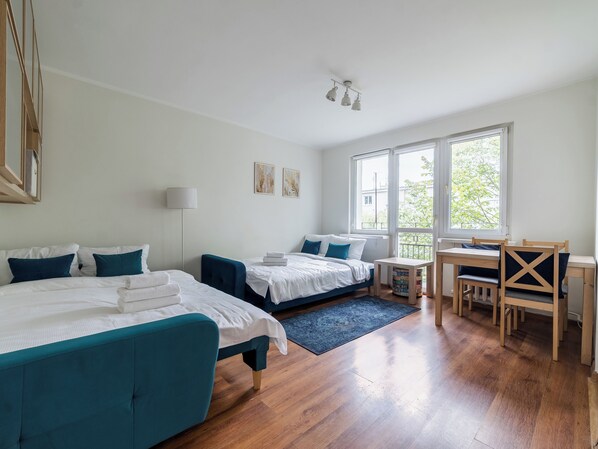 1 bedroom, iron/ironing board, bed sheets