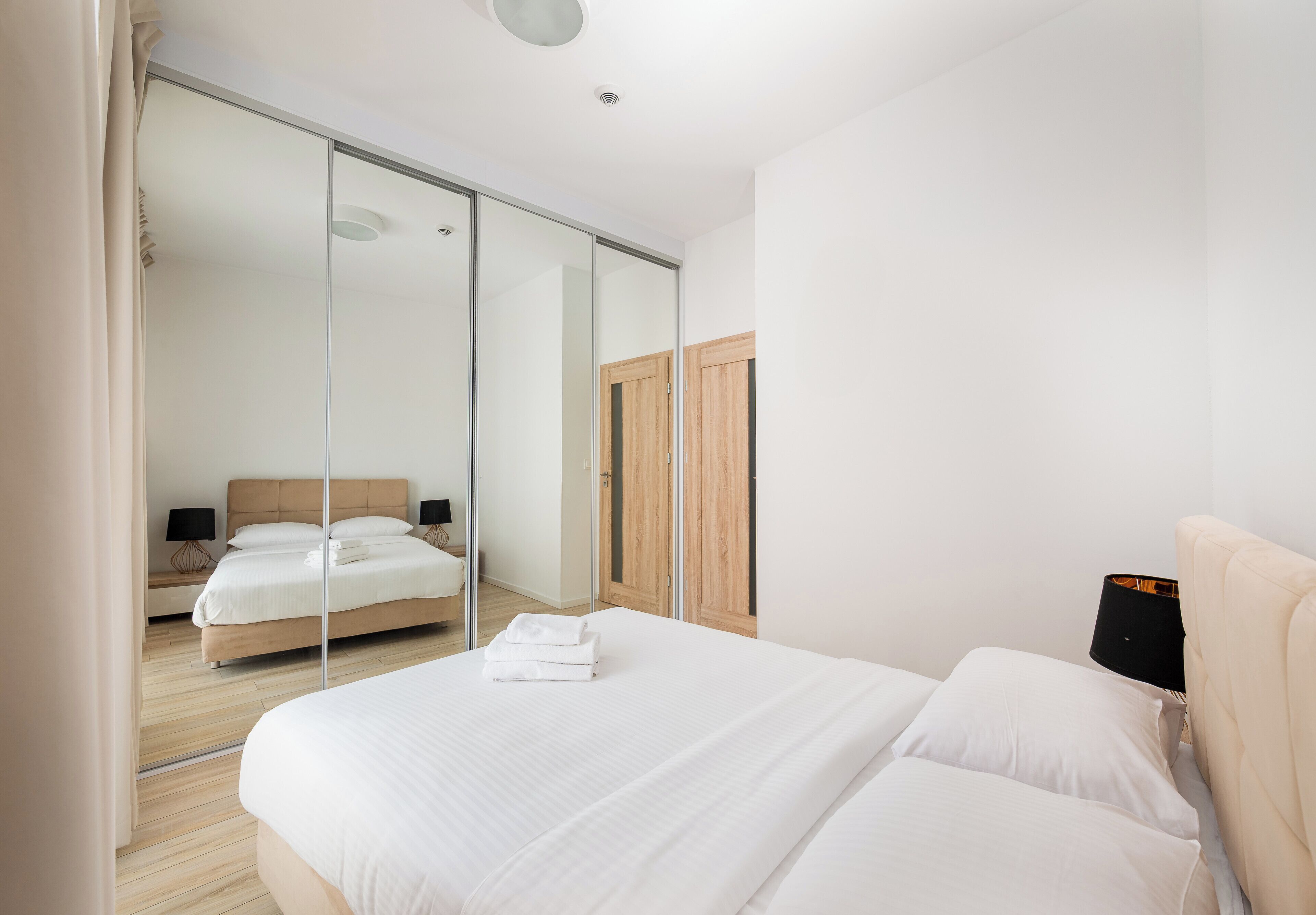 1 chambre, fer et planche à repasser, draps fournis
