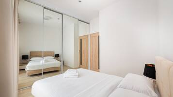 1 chambre, fer et planche Ă repasser, draps fournis
