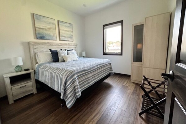 4 bedrooms, in-room safe, iron/ironing board, travel cot