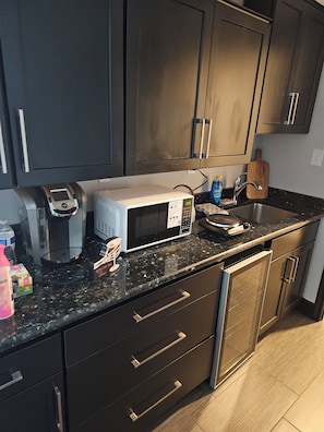 Mikrobølgeovn og kokeplater