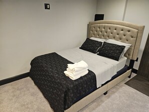1 bedroom, internet - Charming 1-bedroom condo in Sterling with AC ,fast wifi and private gate (Sterling)
