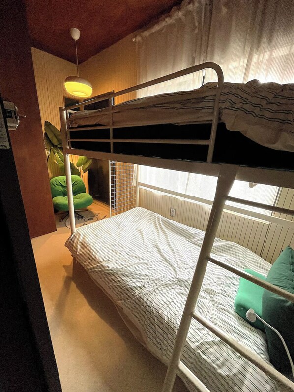 2 bedrooms, desk, free WiFi