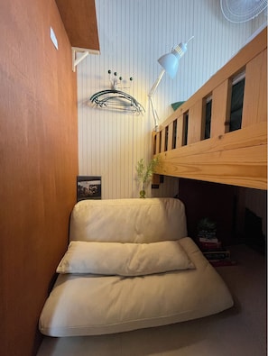 2 bedrooms, desk, free WiFi