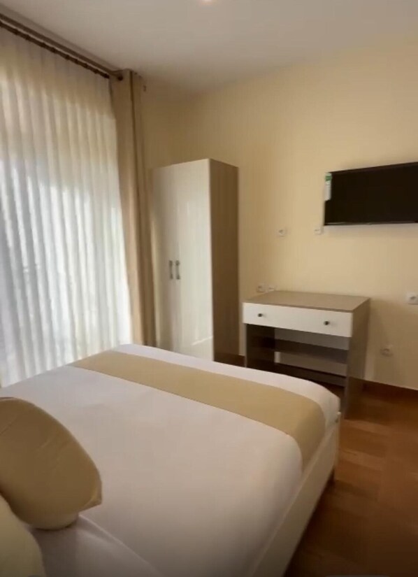 Standard Double Room, Balcony, City View | Desk, free WiFi