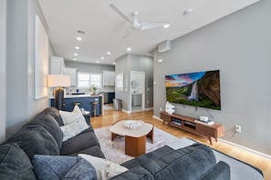 Smart TV, books